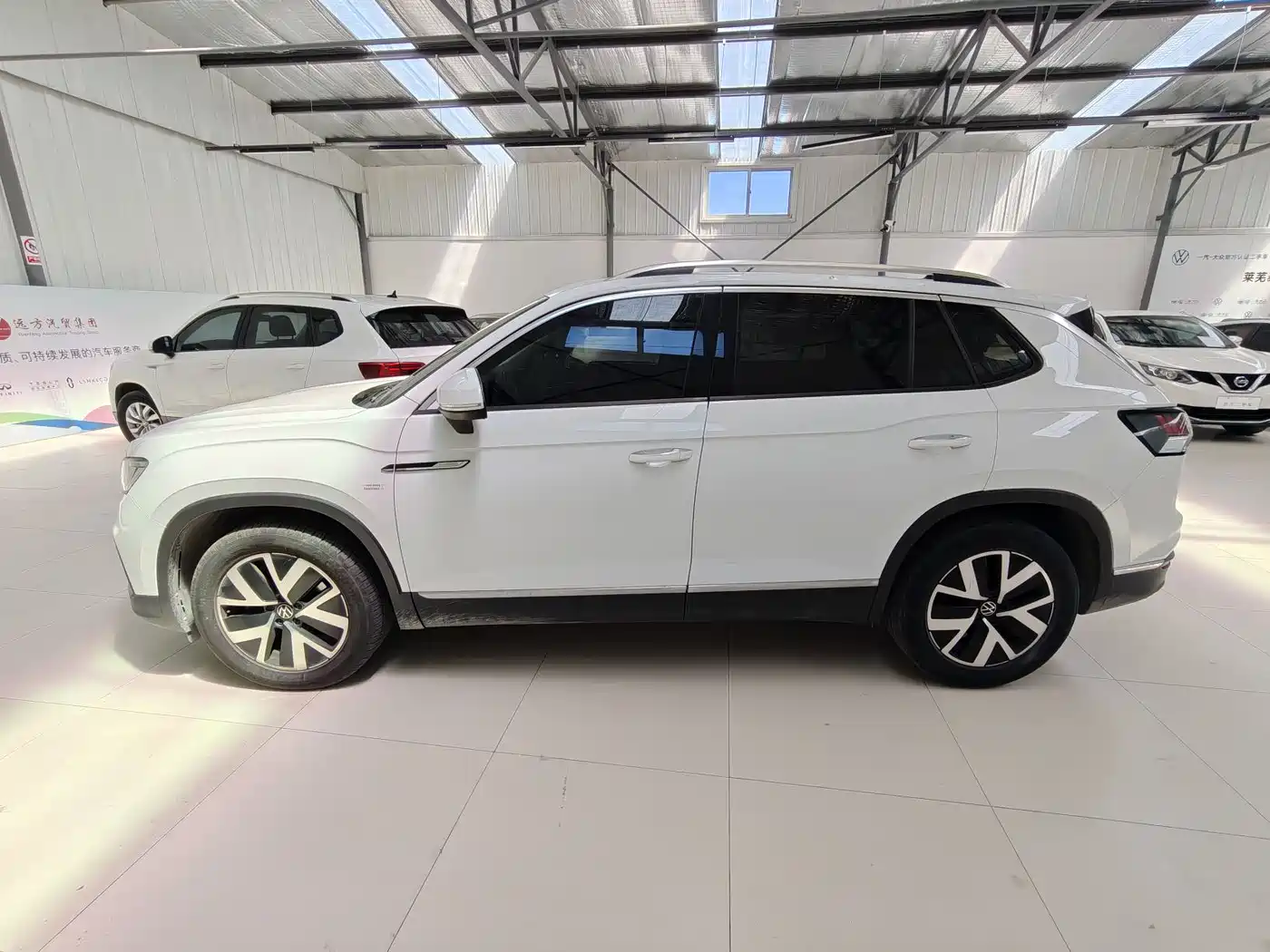Volkswagen Tayron 2023 330TSI 2WD Luxury Plus Advanced Edition фото 3