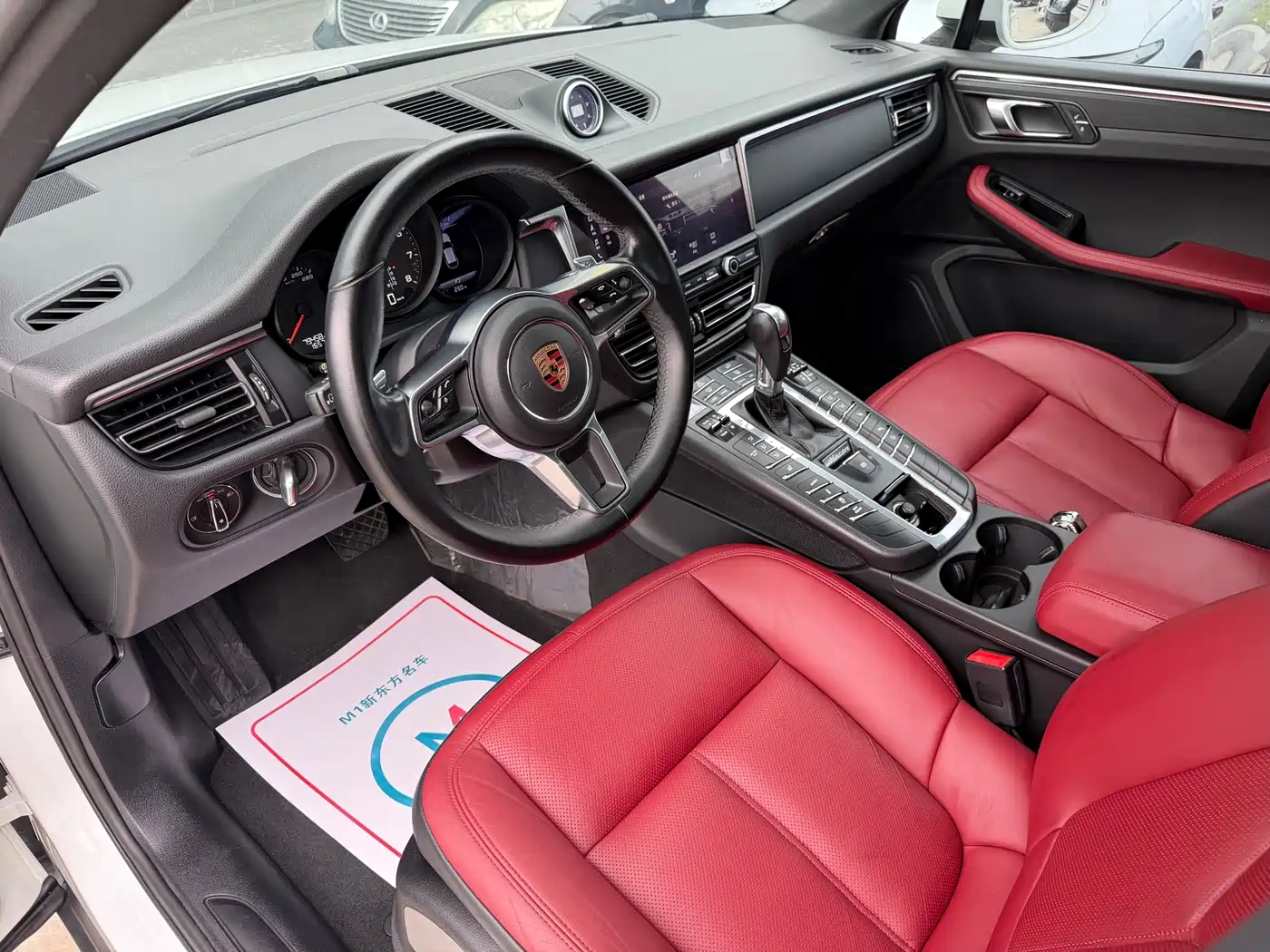 Porsche Macan 2018 Macan 2.0T фото 6