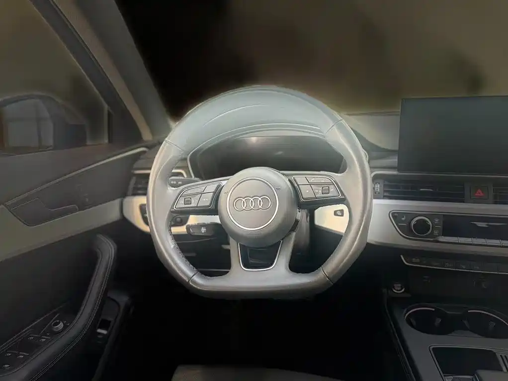 Audi A4L 2022 40 TFSI Luxury Dynamic фото 12