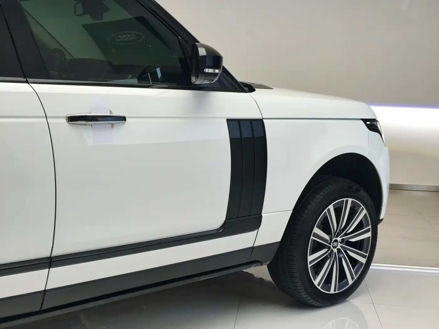 Land Rover Range Rover 2013 5.0 SC V8 AB Ultimate Genesis Edition фото 6