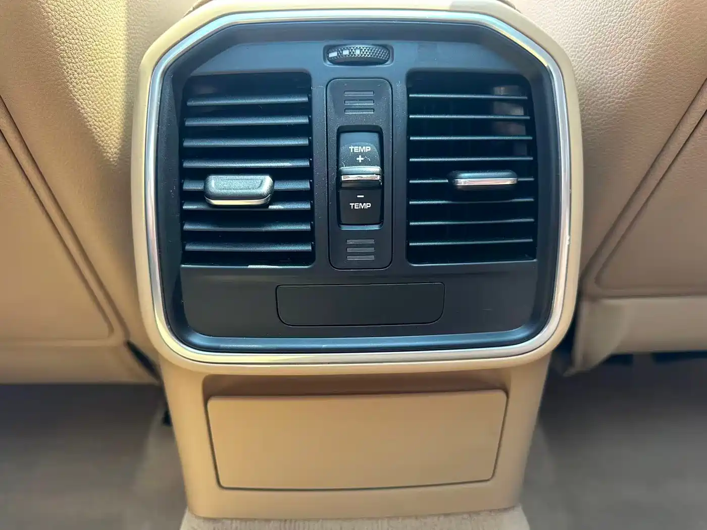 Porsche Macan 2017 Macan 2.0T фото 20
