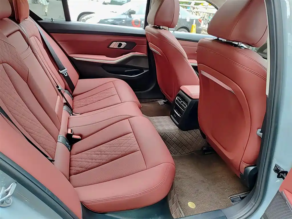 BMW i3 2025 eDrive 35 L фото 11