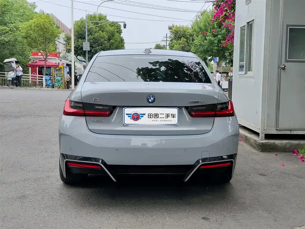BMW i3 2025 eDrive 35 L фото 5