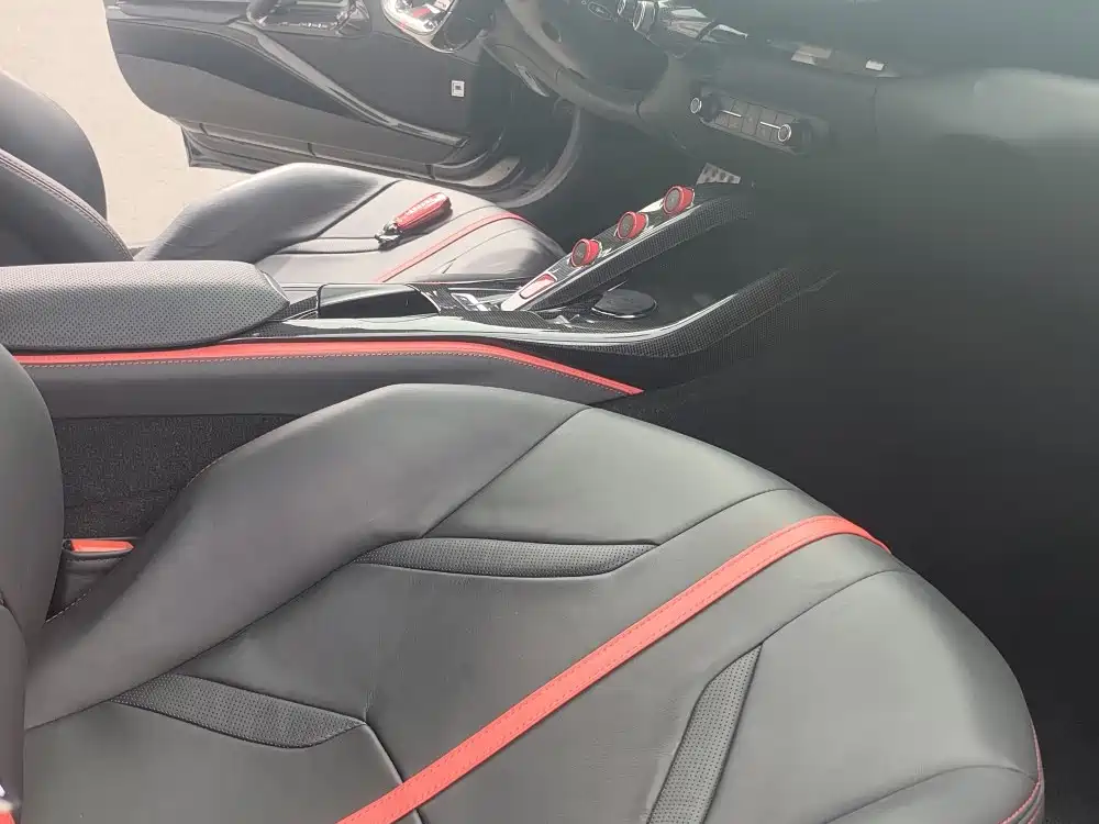 Ferrari 812 2024 2020 6.5L GTS