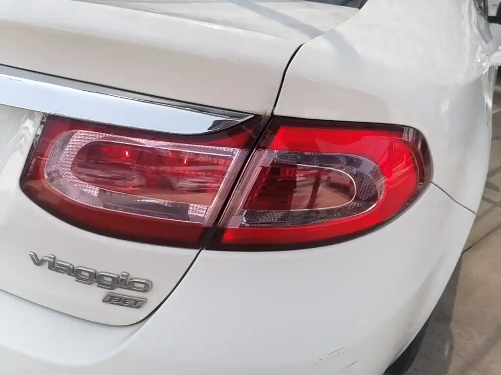 Fiat Viaggio 2016 2015 1.4T Auto Sport Edition