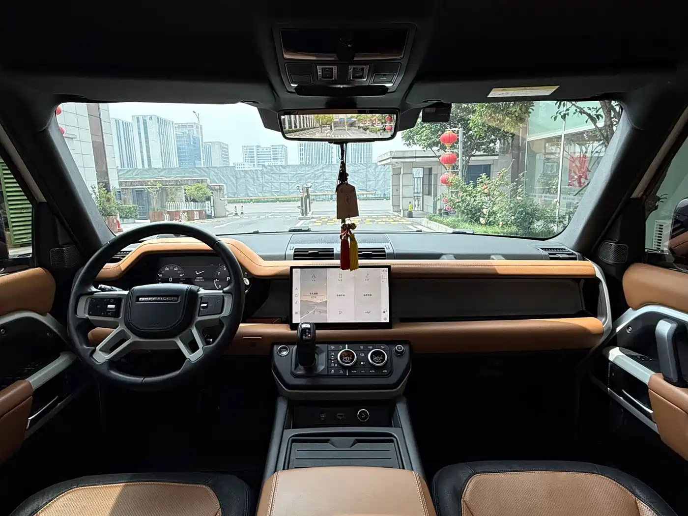 Land Rover Defender 2024 110 3.0T P400 X-DYNAMIC HSE фото 8