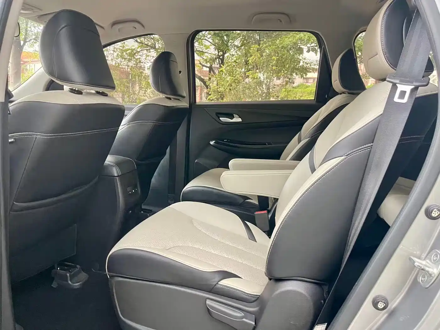 Baojun 730 2021 2021 1.5T CVT Fashion 7-Seater