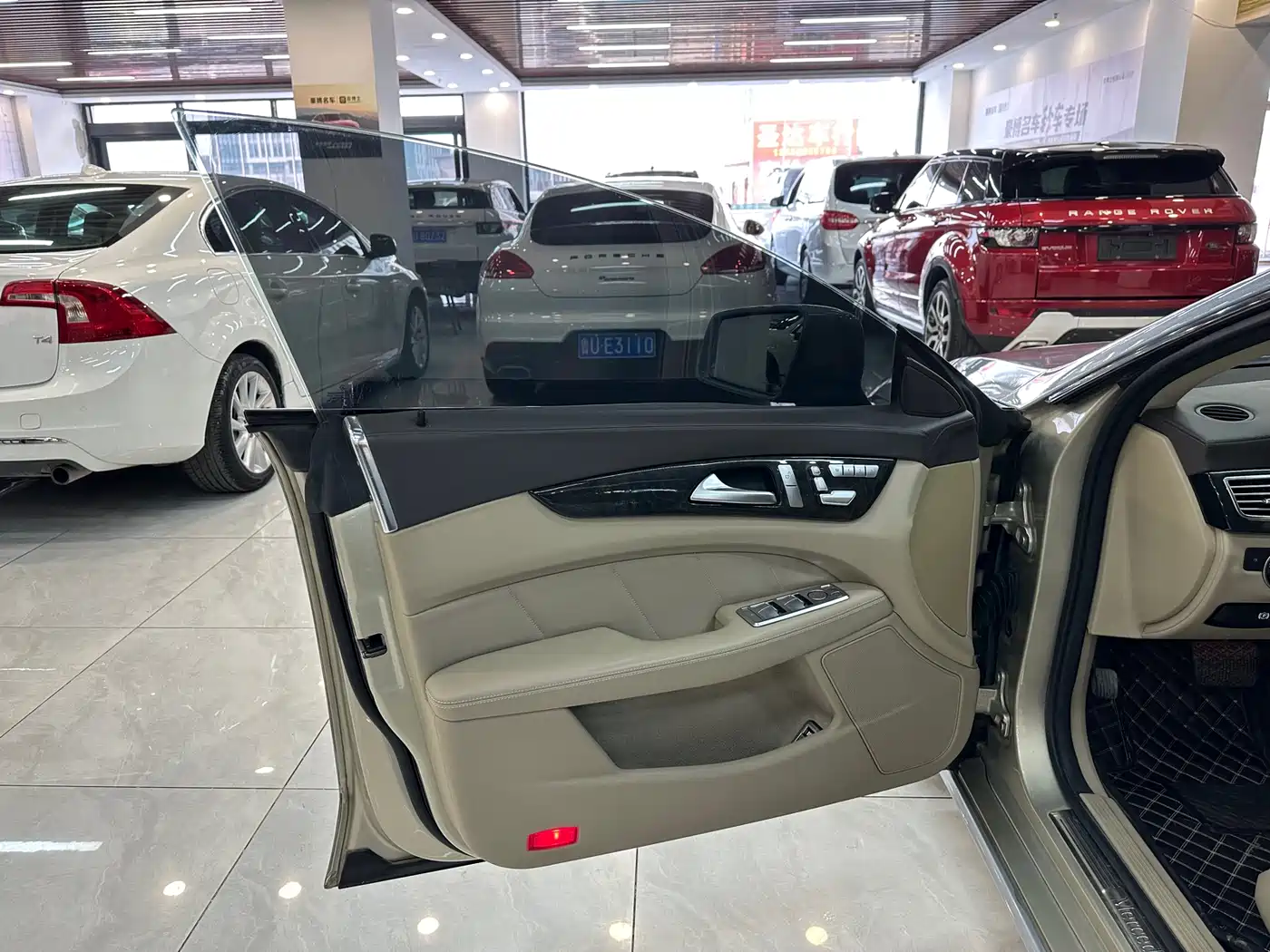 Mercedes-Benz CLS 2012 CLS 300 CGI фото 16