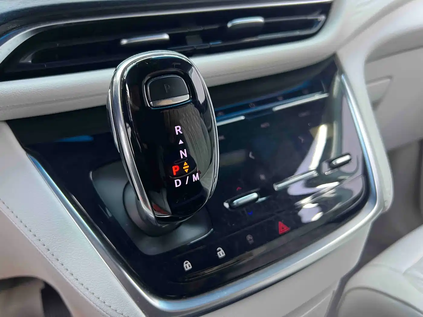 Buick GL8 2020 Avenir Four-Seat Prestige Edition фото 11