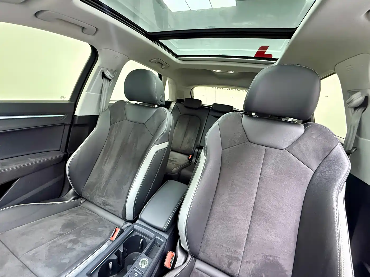 Audi Q3 2022 35 TFSI Fashion Dynamic фото 14