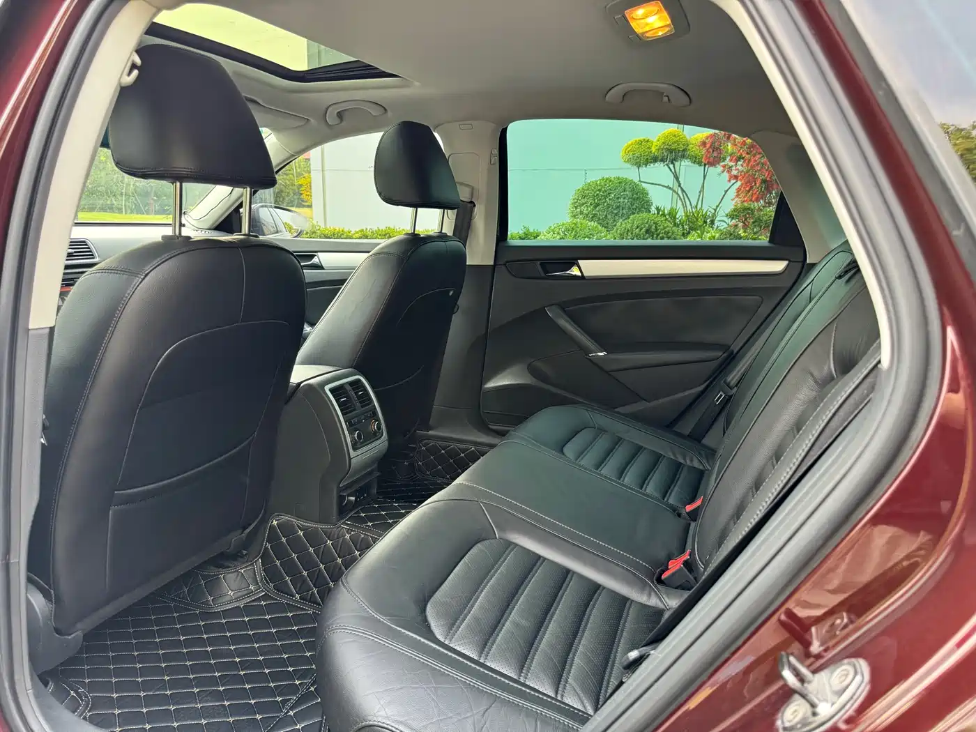 Volkswagen Passat 2013 2.0TSI DSG Yuzun фото 9