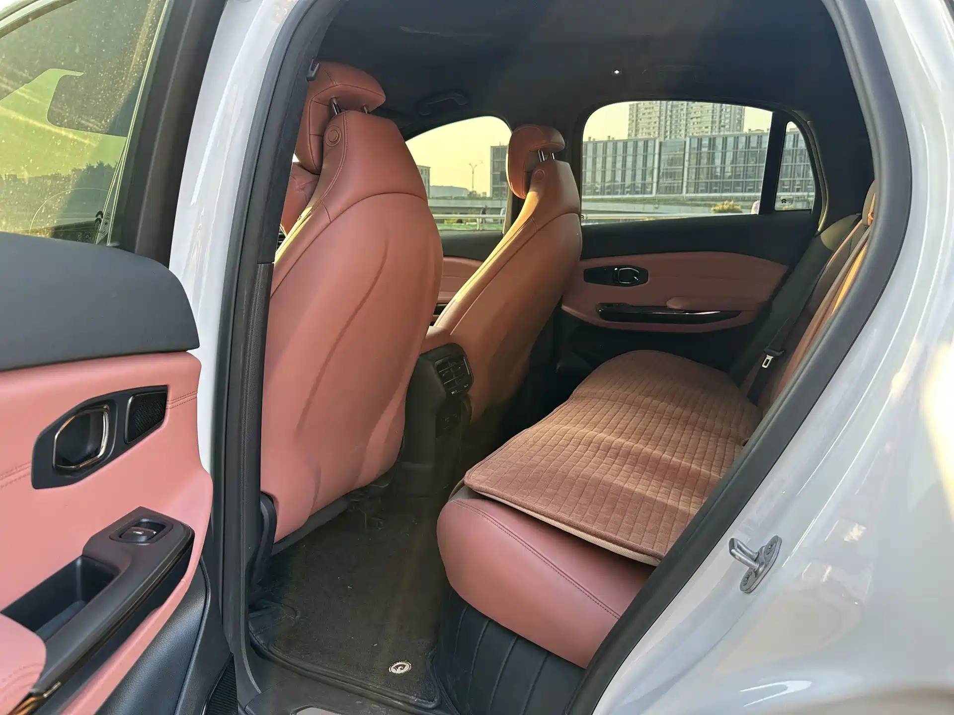 Фото 7 - NIO EC6