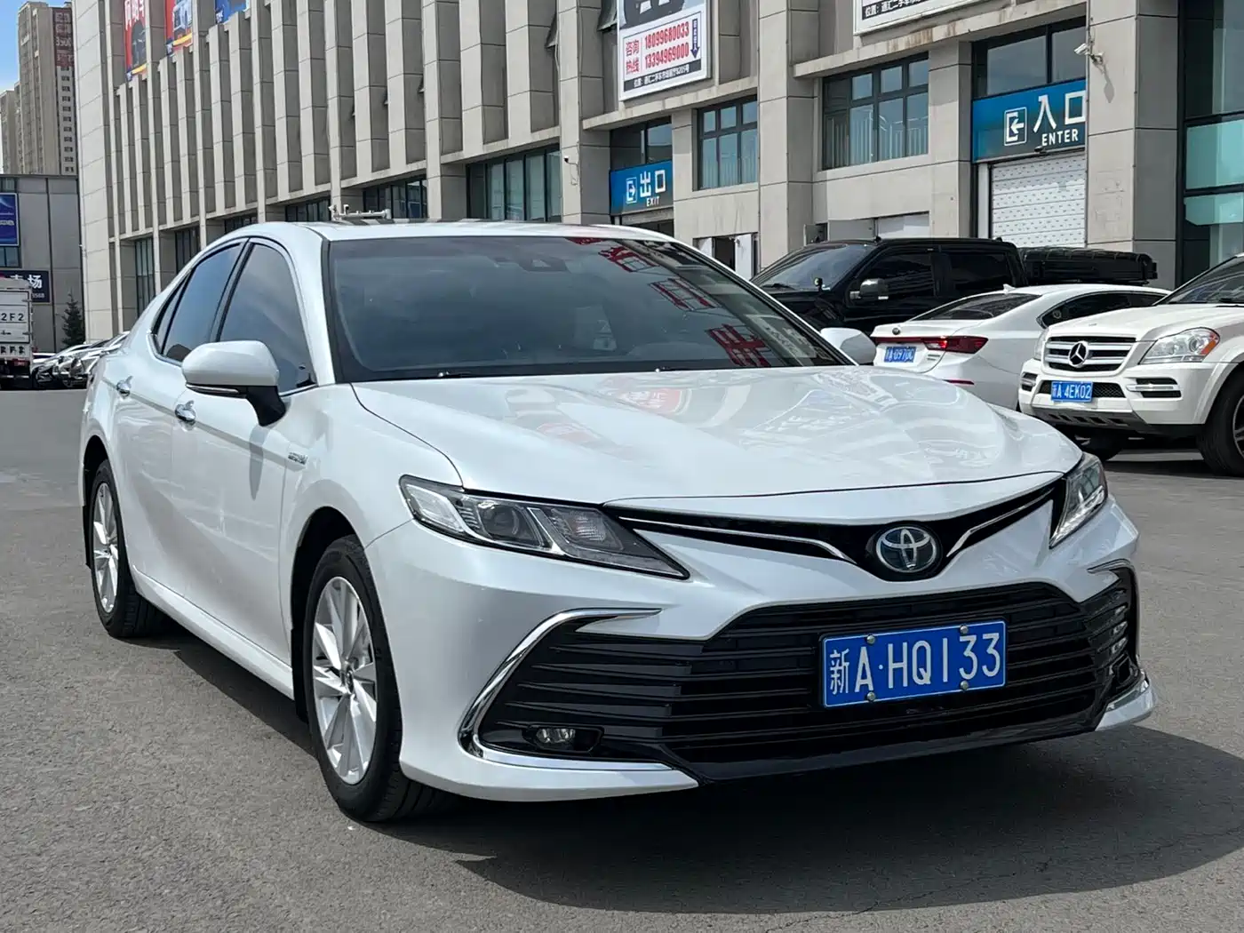 Toyota Camry 2021 Hybrid 2.5HGVP Leading Edition фото 3