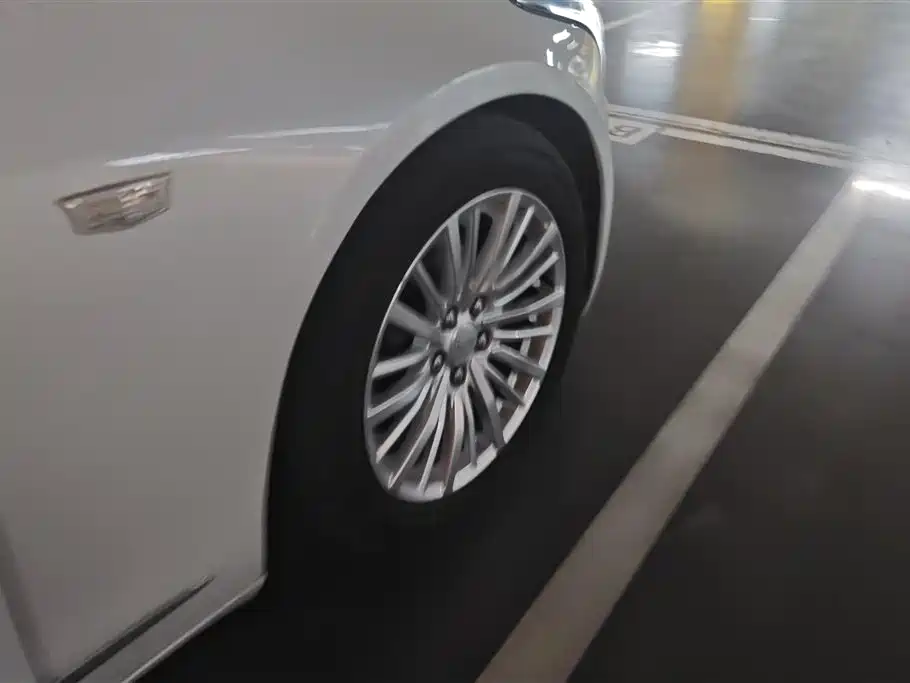 Cadillac CT6 2019 28T Fashion Model фото 6