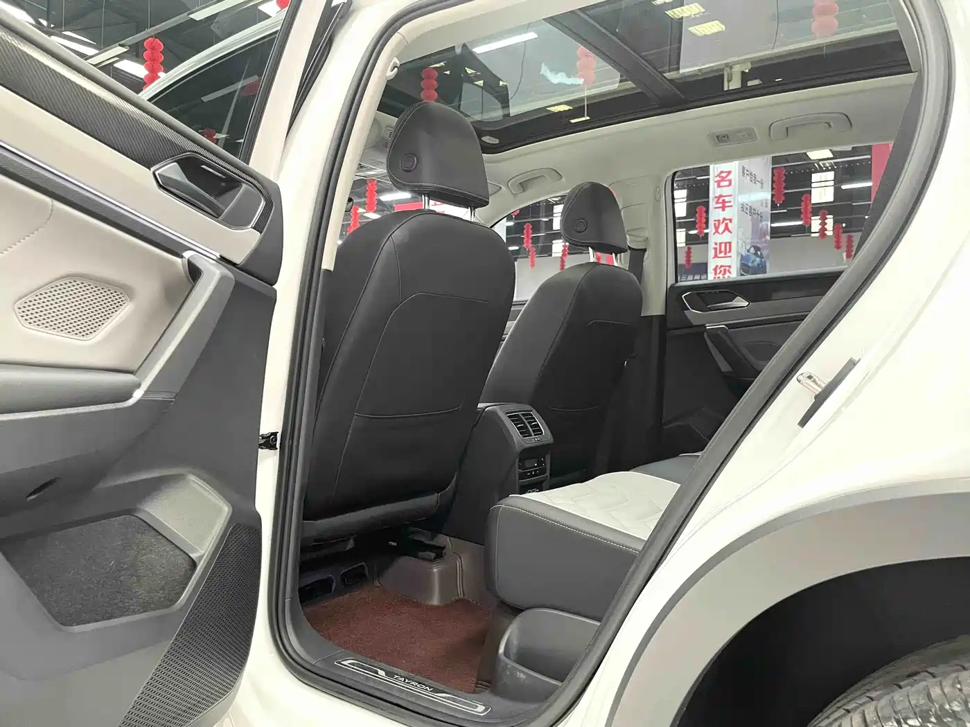 Volkswagen Tayron 2023 280TSI 2WD Luxury Plus Advanced Edition фото 10