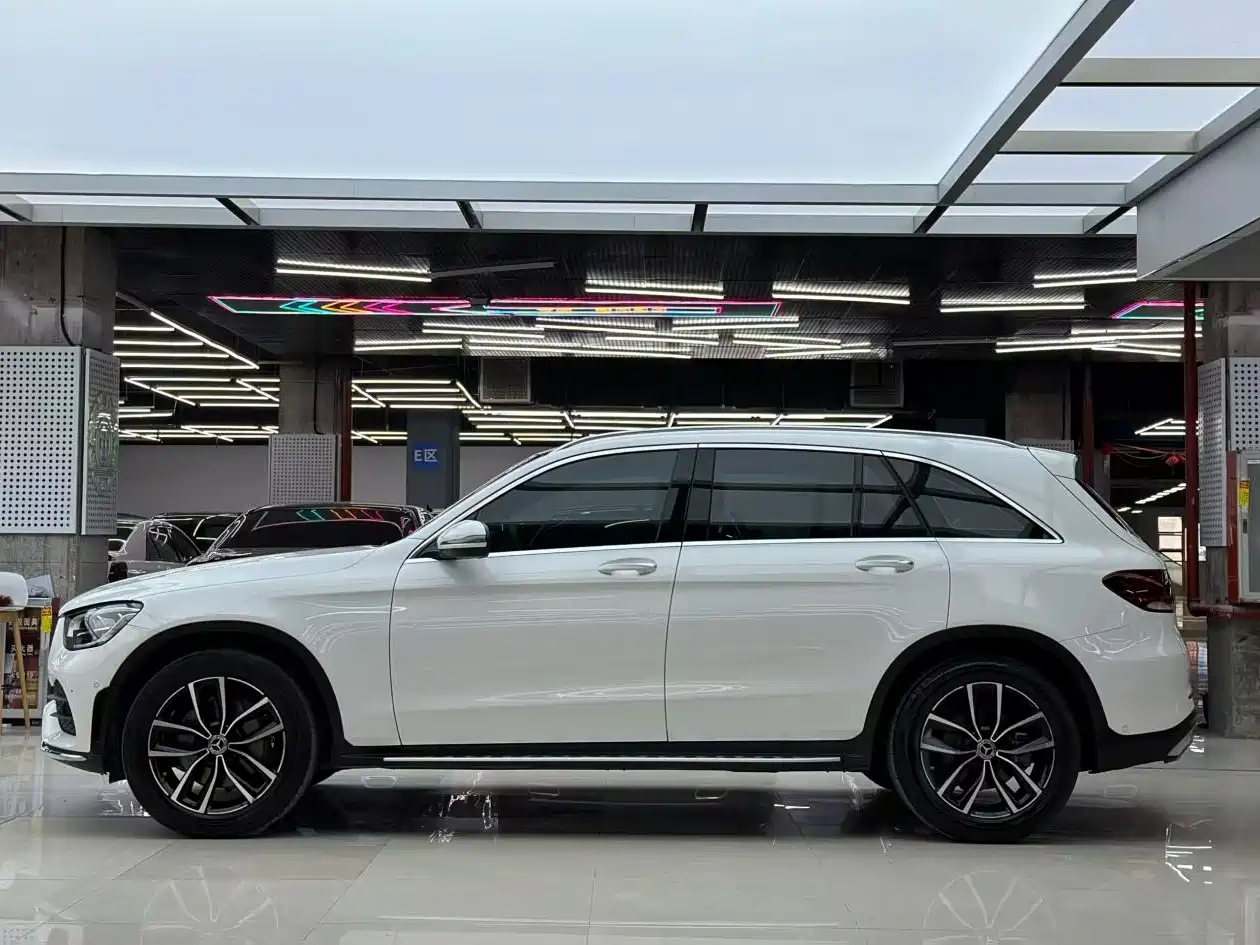 Mercedes-Benz GLC 2021 GLC 300 L 4MATIC Luxury фото 3