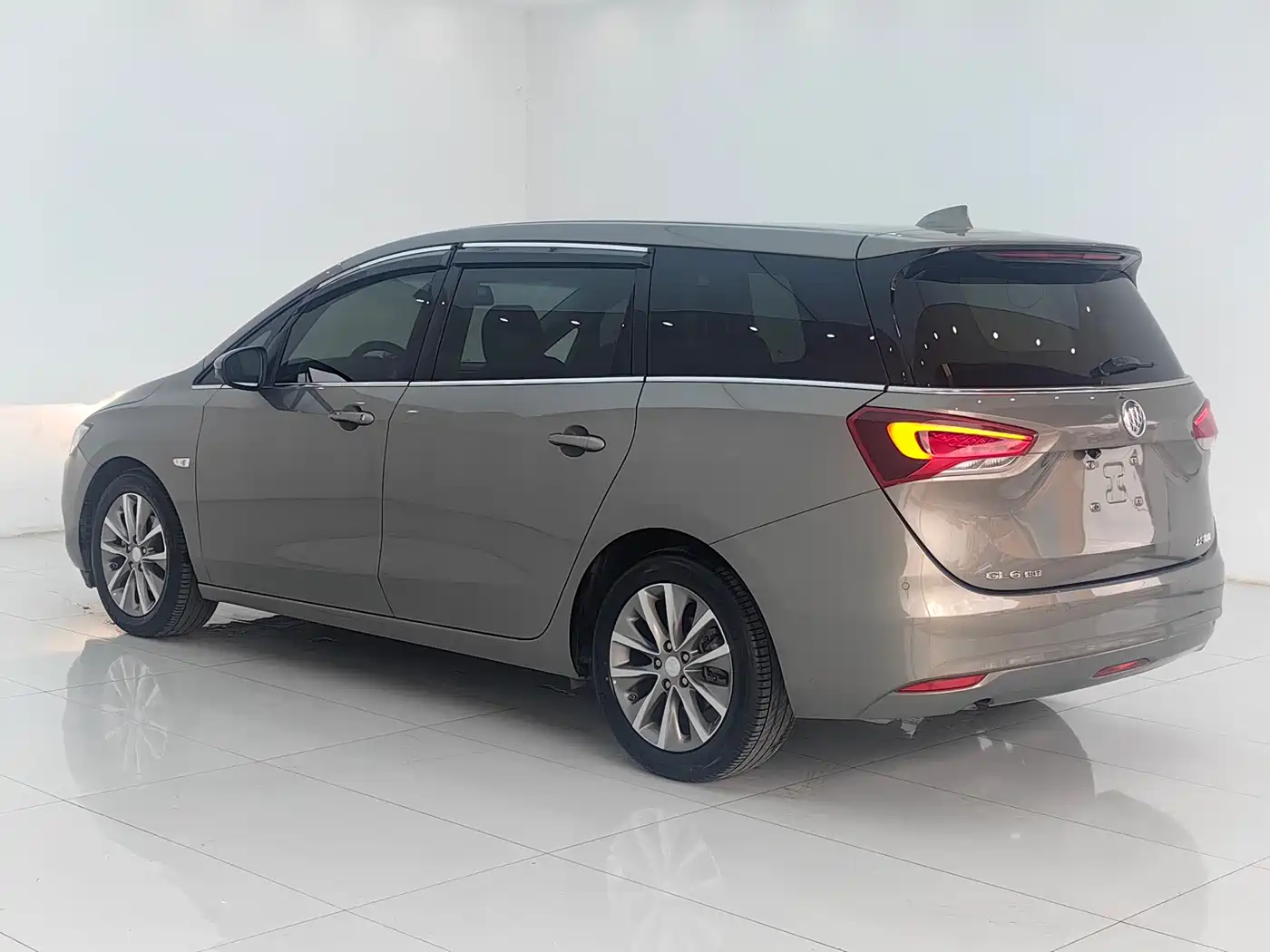 Buick GL6 2019 Model 18T 6-Seater Connected Luxury Version China V фото 4