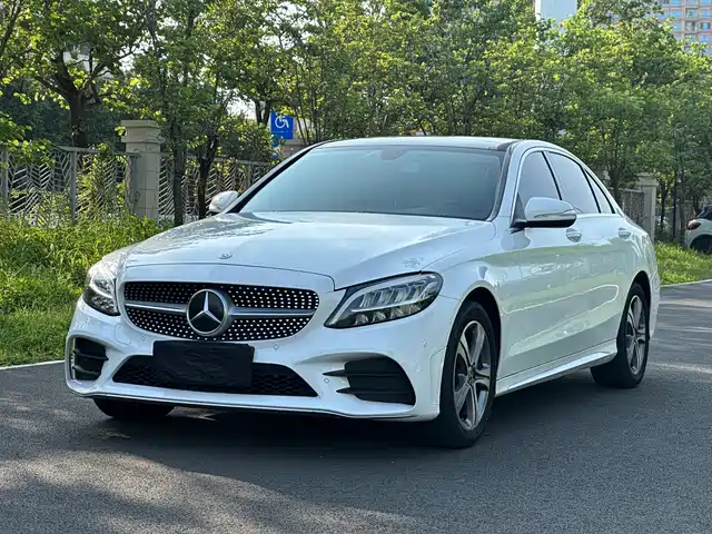 Mercedes-Benz C-Class 2020