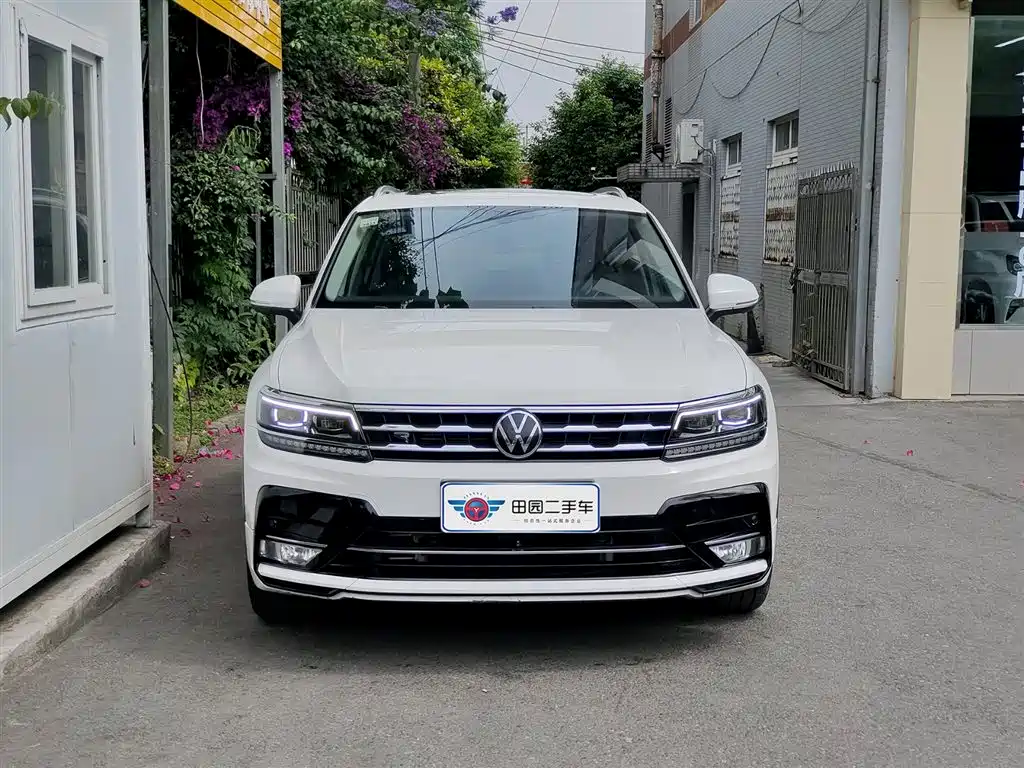 Volkswagen Tiguan L 2021 380TSI Automatic 4WD R-Line Premium 7-seater фото 2
