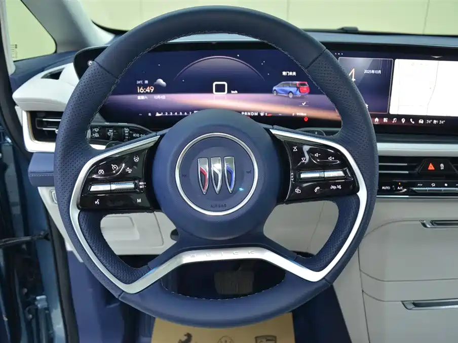 Buick Century 2023 2.0T 7-Seater World Edition фото 6