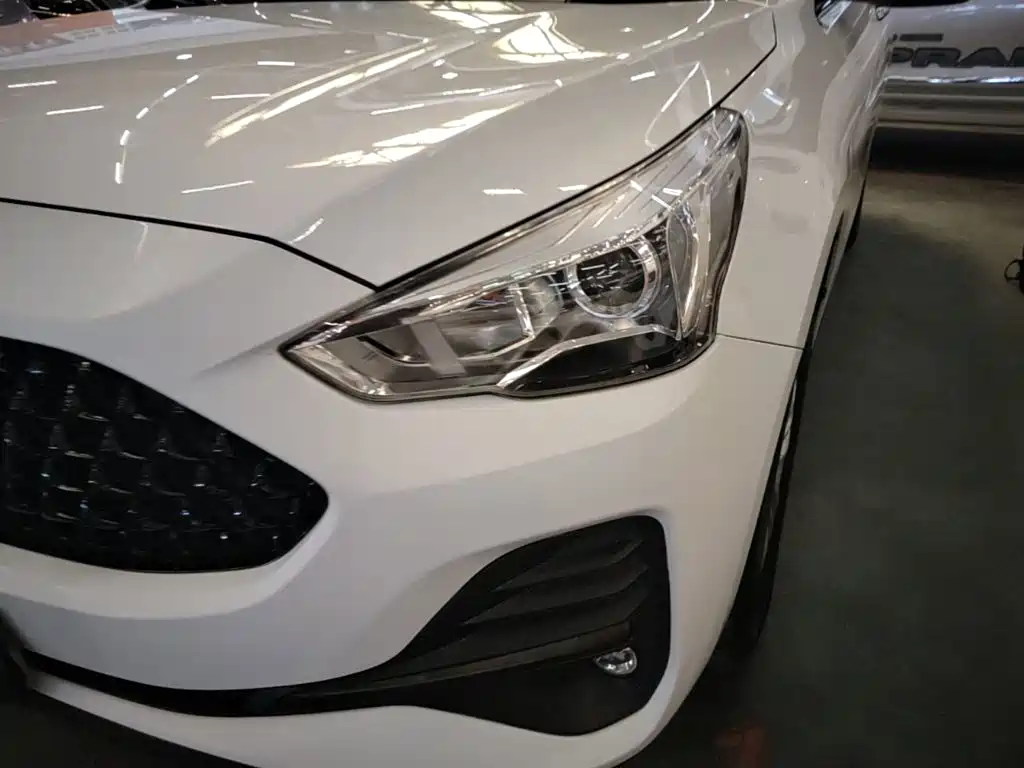 Фото 24 - Haval M6