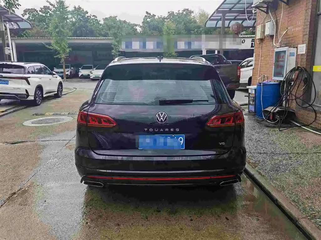 Volkswagen Touareg 2022 2021 3.0TSI R-Line Classic Sport Package
