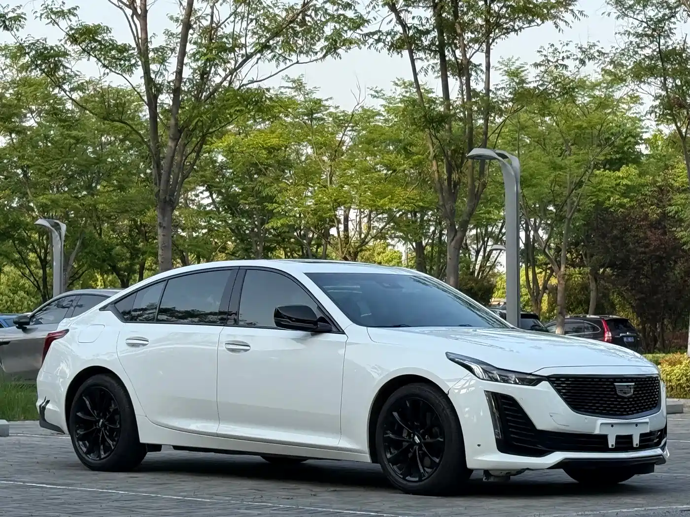 Cadillac CT5 2023 28T Luxury Style (Standard Edition) фото 3