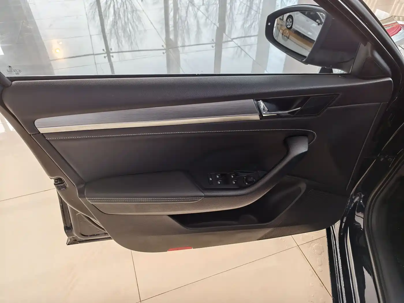 Škoda Superb 2023 Facelift TSI280 DSG Premium Edition фото 5