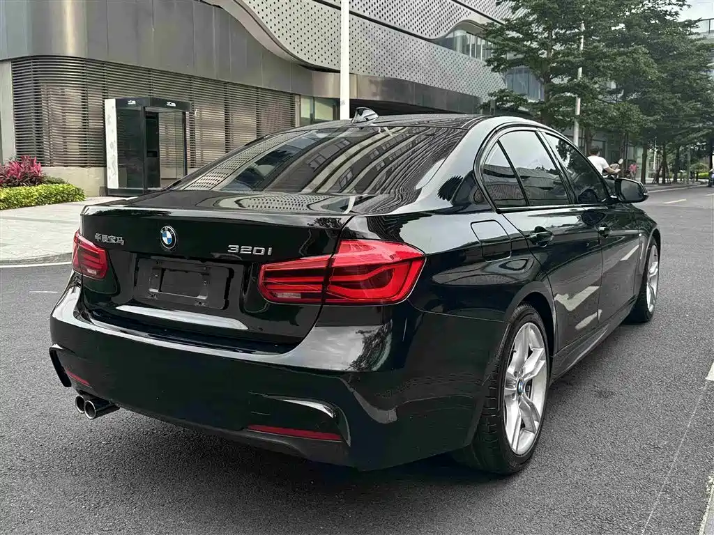 BMW 3 Series 2017 320i M Sport фото 7