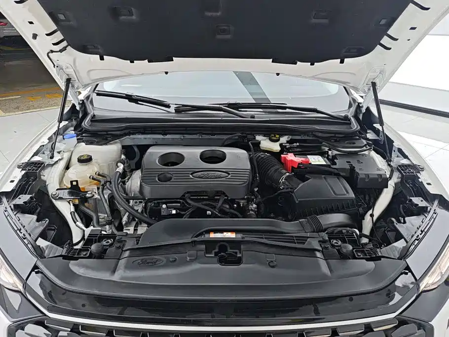 Ford Mondeo 2025 2025 1.5T EcoBoost Luxury
