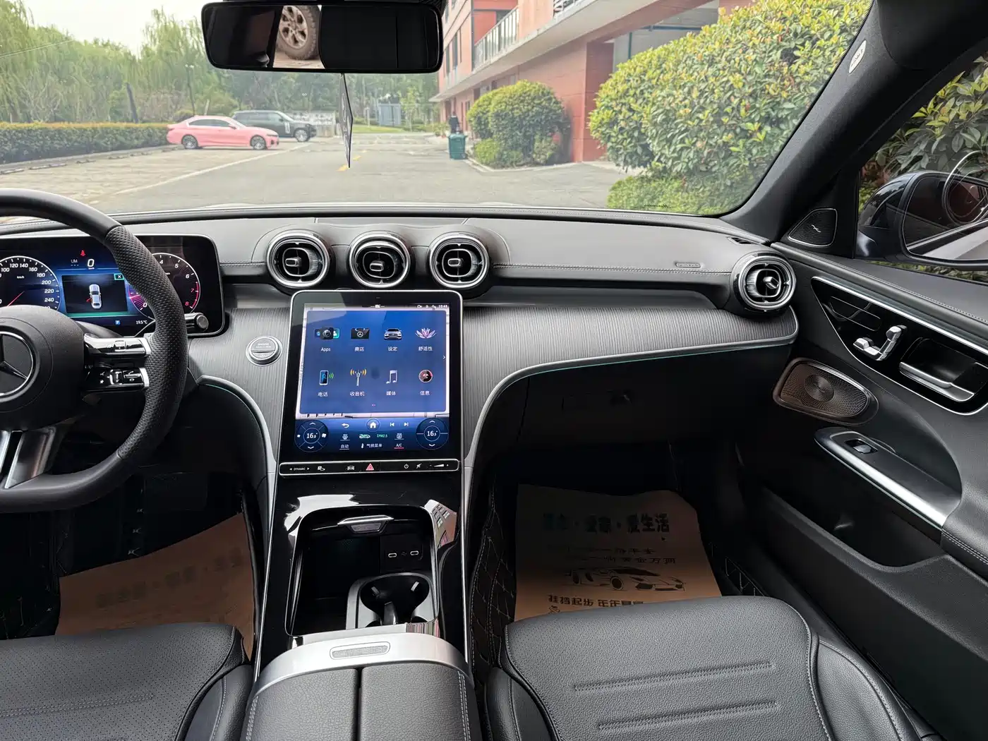 Mercedes-Benz C-Class 2023 Facelift C 260 L Night Sport Edition фото 7