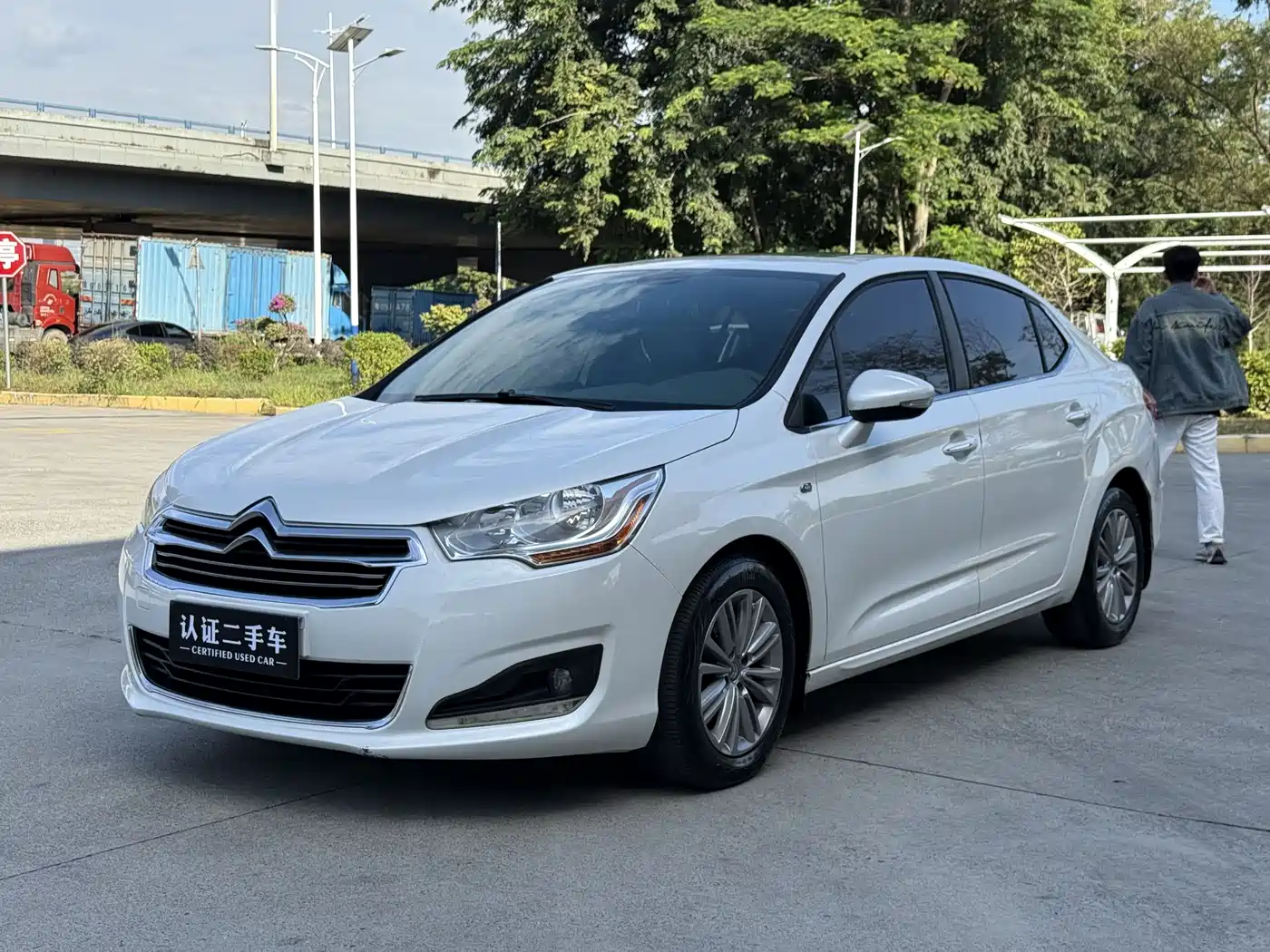 Citroën C4L 2014 2014 1.8L Smart Drive Automatic Sport