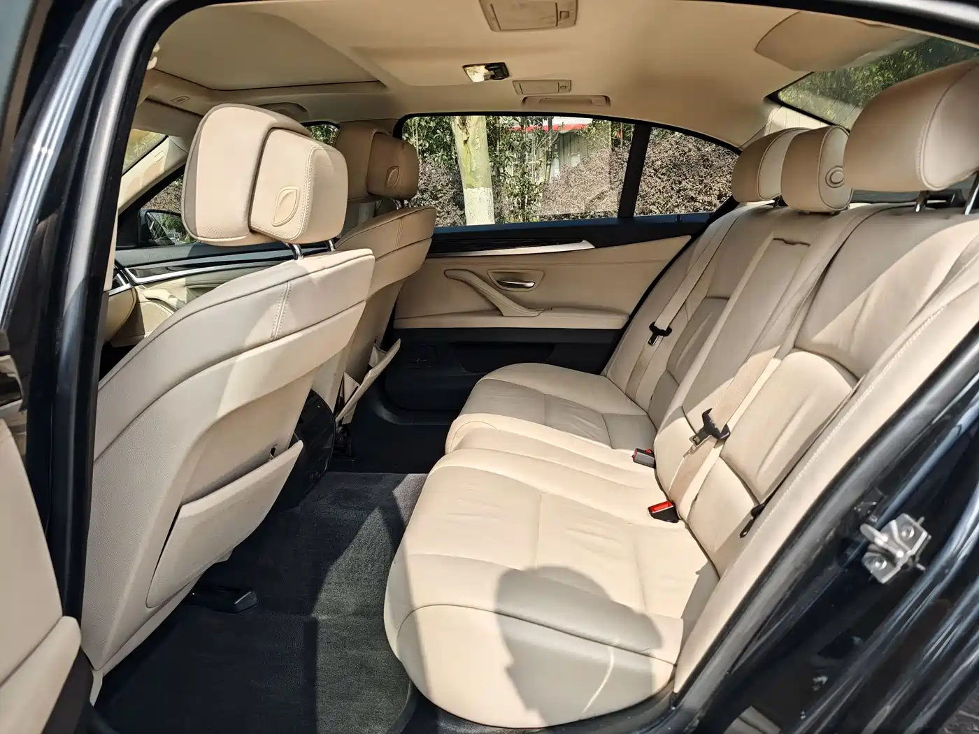 BMW 5 Series 2012 523Li Luxury фото 10