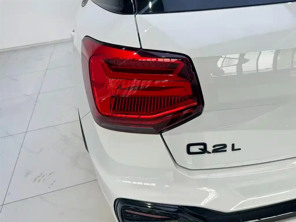 Audi Q2L 2024 35TFSI Luxury Sport фото 17