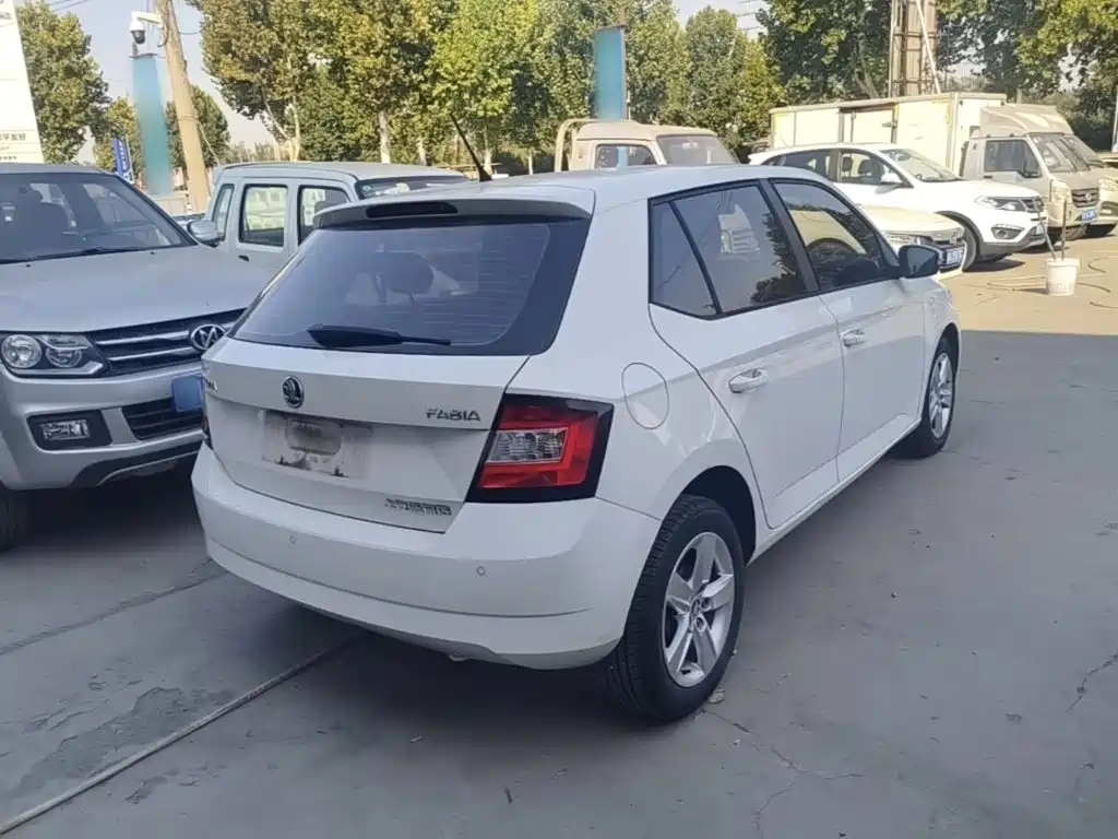 Photo 7 - Škoda Fabia