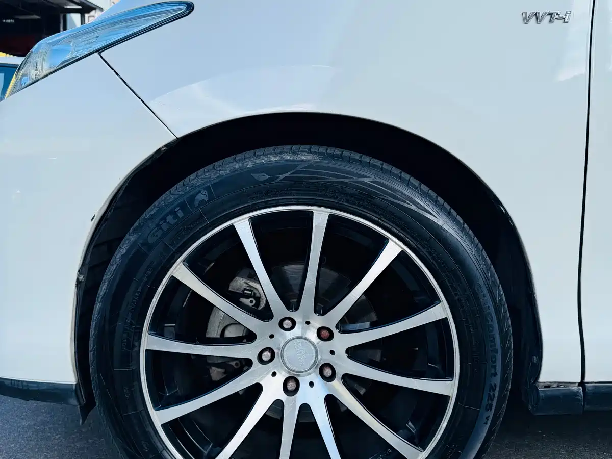 Toyota Previa 2012 2.4L 7-Seater Standard Edition фото 13