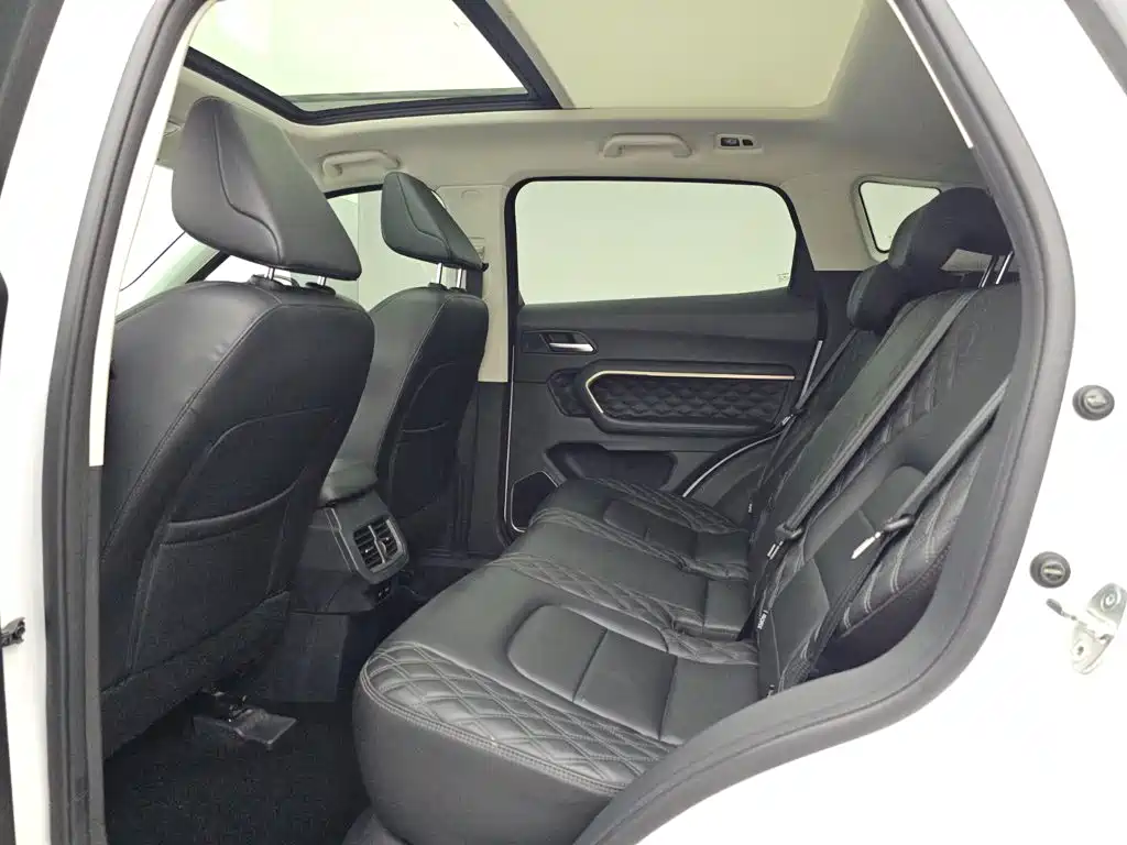 Photo 12 - Haval H6