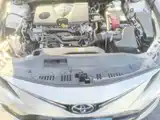 Фото 9 - Toyota Camry