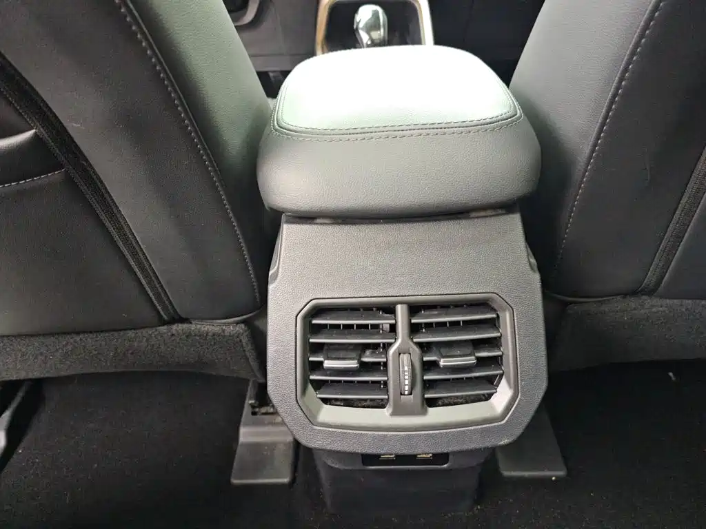Photo 13 - Haval H6