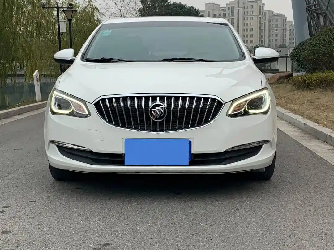 Фото 2 - Buick Excelle