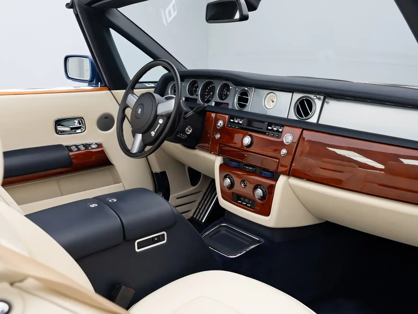 Фото 17 - Rolls-Royce Phantom