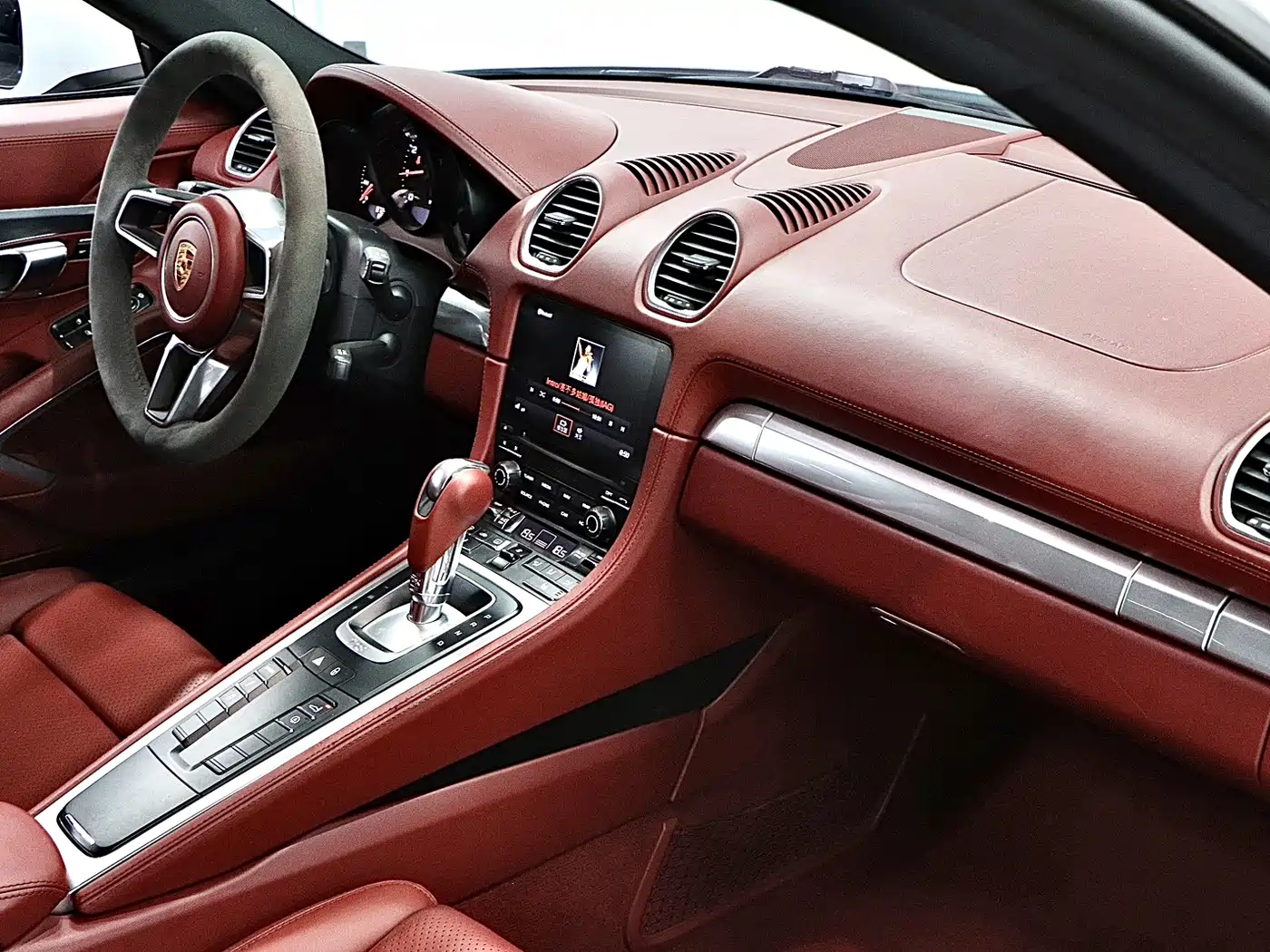 Porsche 718 2016 Cayman 2.0T фото 13