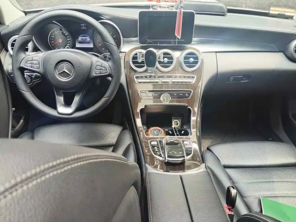 Mercedes-Benz C-Class 2015 2015 Facelift C 200 L