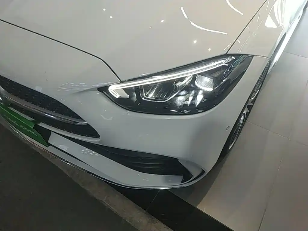 Фото 24 - Mercedes-Benz C-Class
