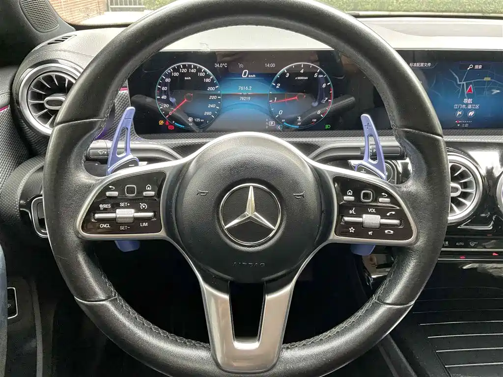 Mercedes-Benz A-Class 2020 A 200 L Sport Sedan фото 5