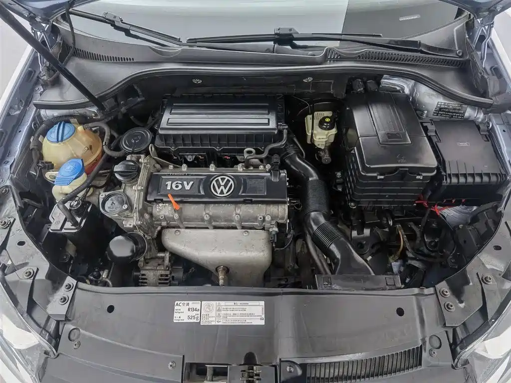 Volkswagen Golf 2012 1.6 Manual Comfort Type фото 6