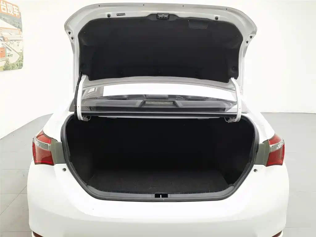 Toyota Corolla 2017 Facelift 1.2T S-CVT GL фото 16