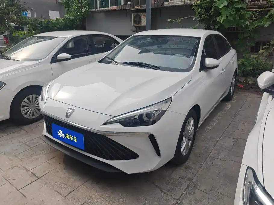 Фото 1 - Roewe i5