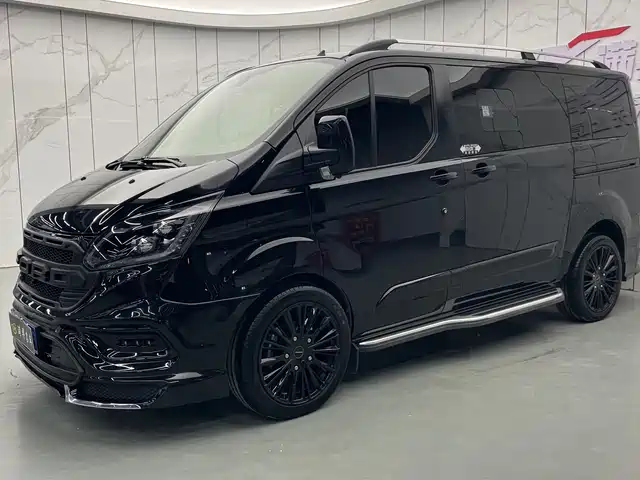 ford touruiou