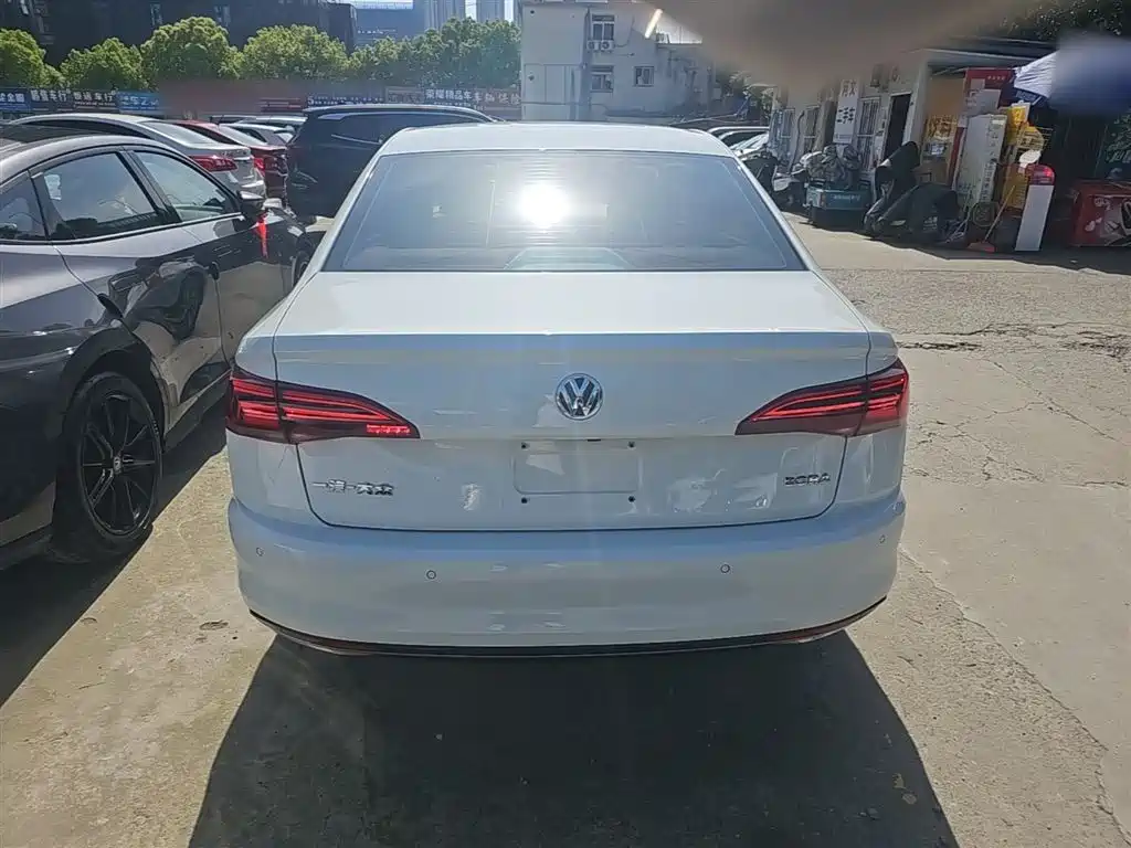 Volkswagen Bora 2020 1.5L Automatic Elite фото 6